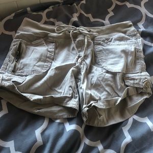 khaki shorts